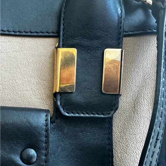 Chloe’ Alice Leather Handbag Bag. - Picture 7 of 10